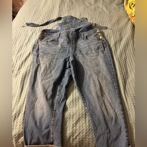 Universal Thread overalls. Denim soft stretch 18 EUC